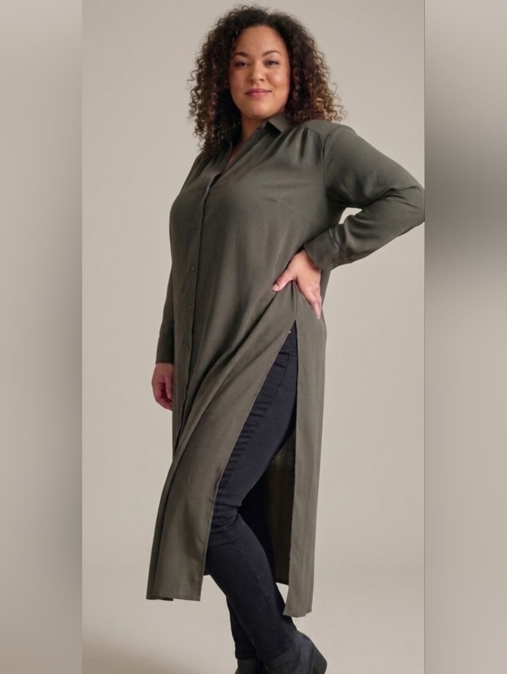 Boho Longline Flowy Olive Green Tunic Top w/ Side Slits. Size 1X.  See Video